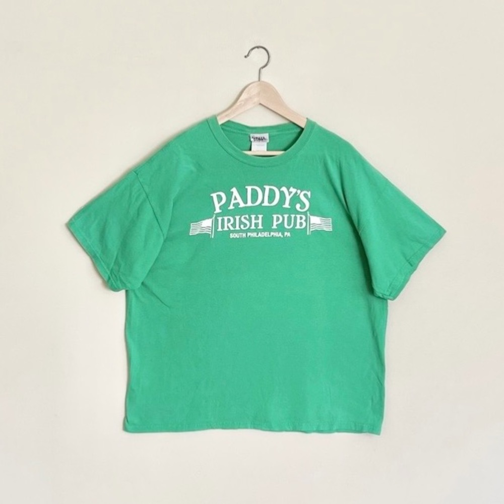 Vintage 2009 It’s Always Sunny In Philadelphia Paddy’s Pub T Shirt Adult XL